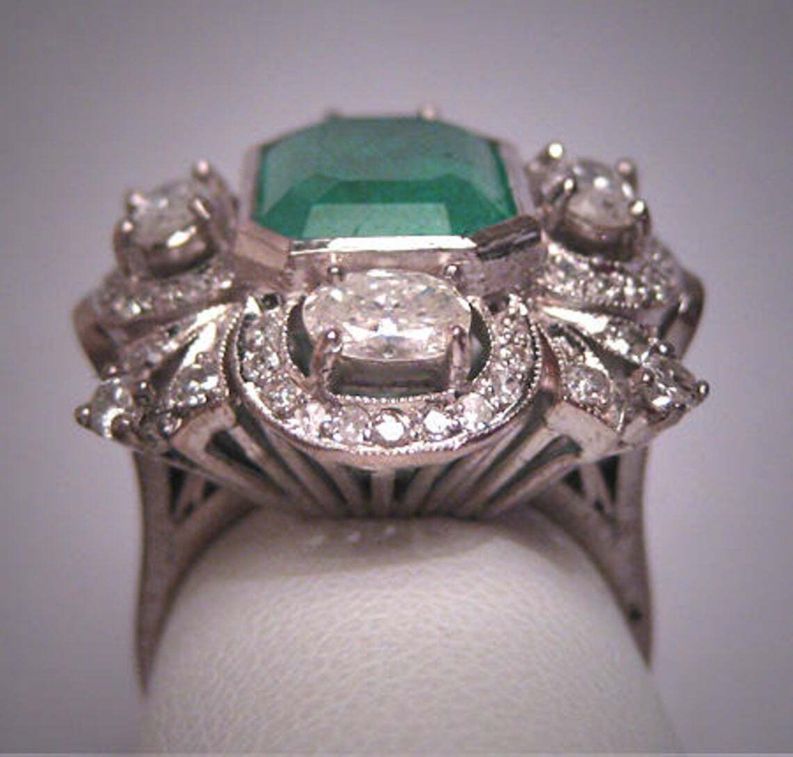 4Ct Green Emerald Simulated Diamond Retro Style Wedding Ring 925 Sterling Silver