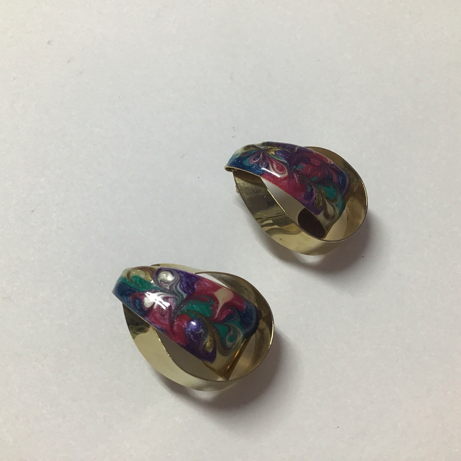 #1 Vintage 1980s Retro Multicolor Swirl Enamel Pierced Earrings from USA seller