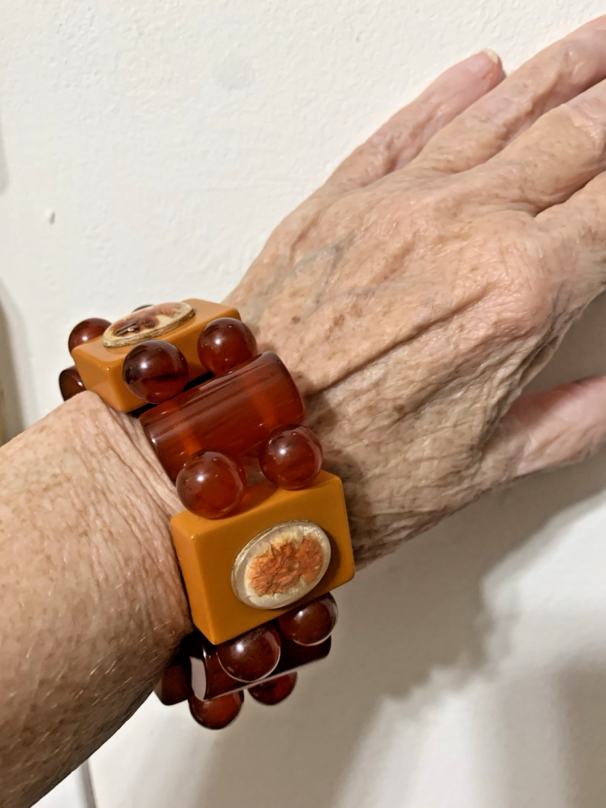 Chunkey Bakelite Stretch Bracelet, Marblebeads,Butter Scotch,Cherry Amber Color