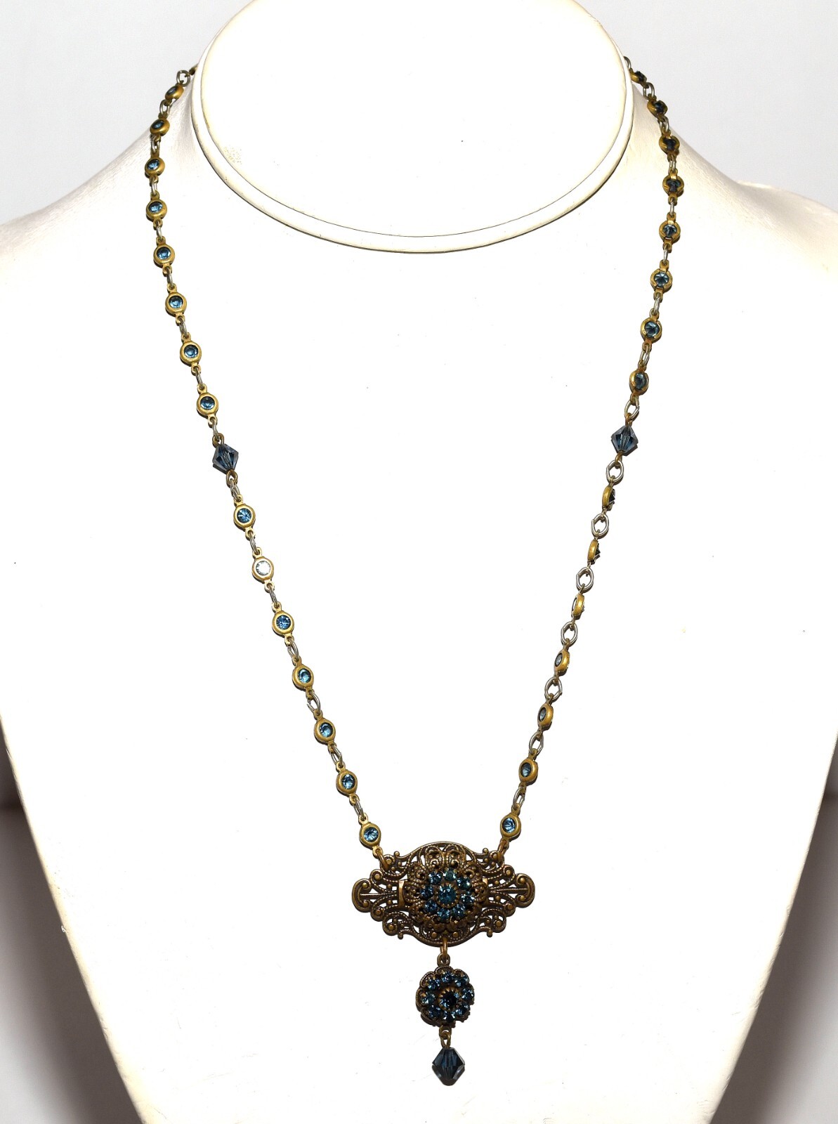 Vintage Liz Paiacios SF Red Blue Crystal Flower Pendant Crystal Brass Tone Chain