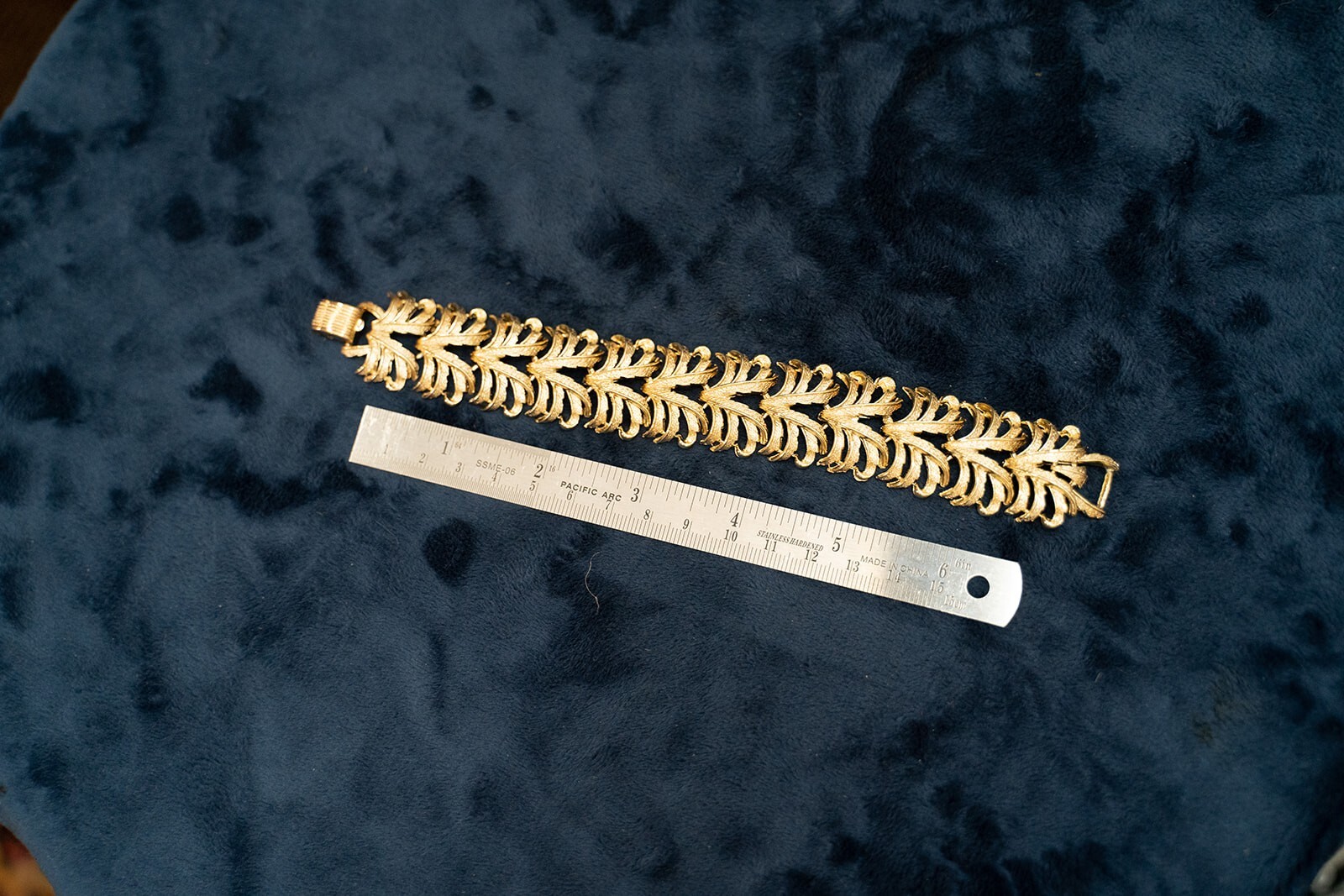 Coro Gold Bracelet Vintage Link Segmented Art Deco Feather Regency
