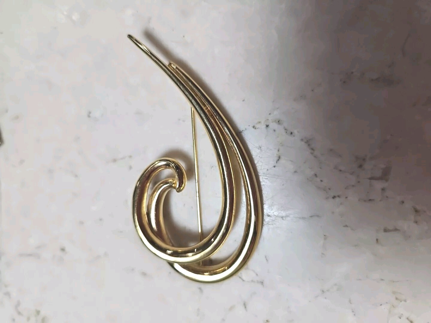 Givenchy Wave Brooch Signed Gold Tone 3.25in X 1.75 In. Well Made