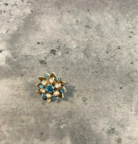 Vintage Brooch Lot of 4 Multi-Color Rhinestone Flowers and Snowflake