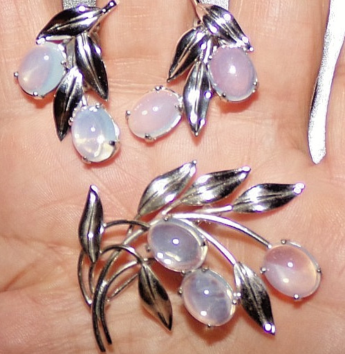 MINTY!! signed BB Sterling pin & earring set with moonstone type stones-OMG!
