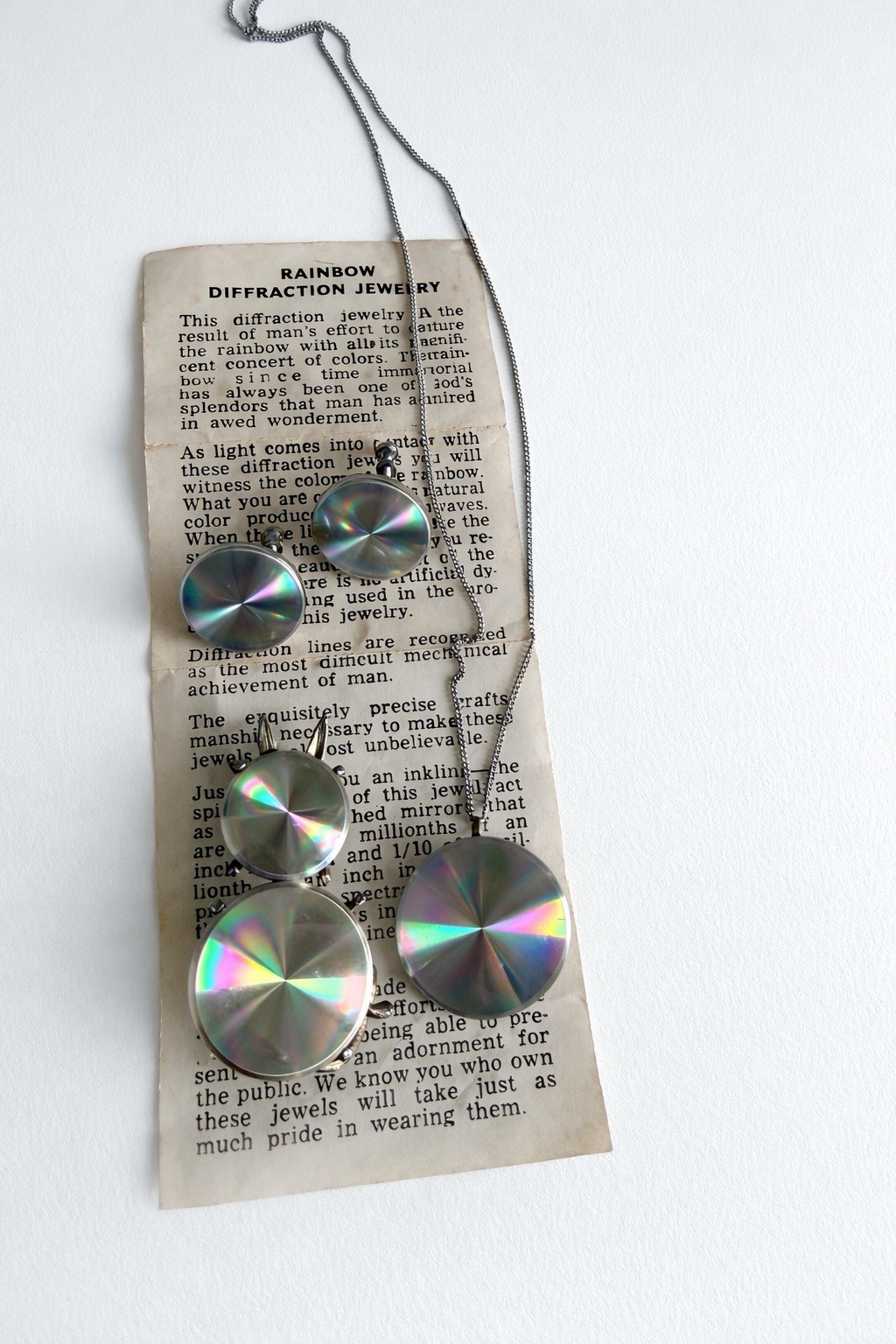 Vintage Rainbow Diffraction Jewelry Set Necklace Brooch Earrings 60s 70s