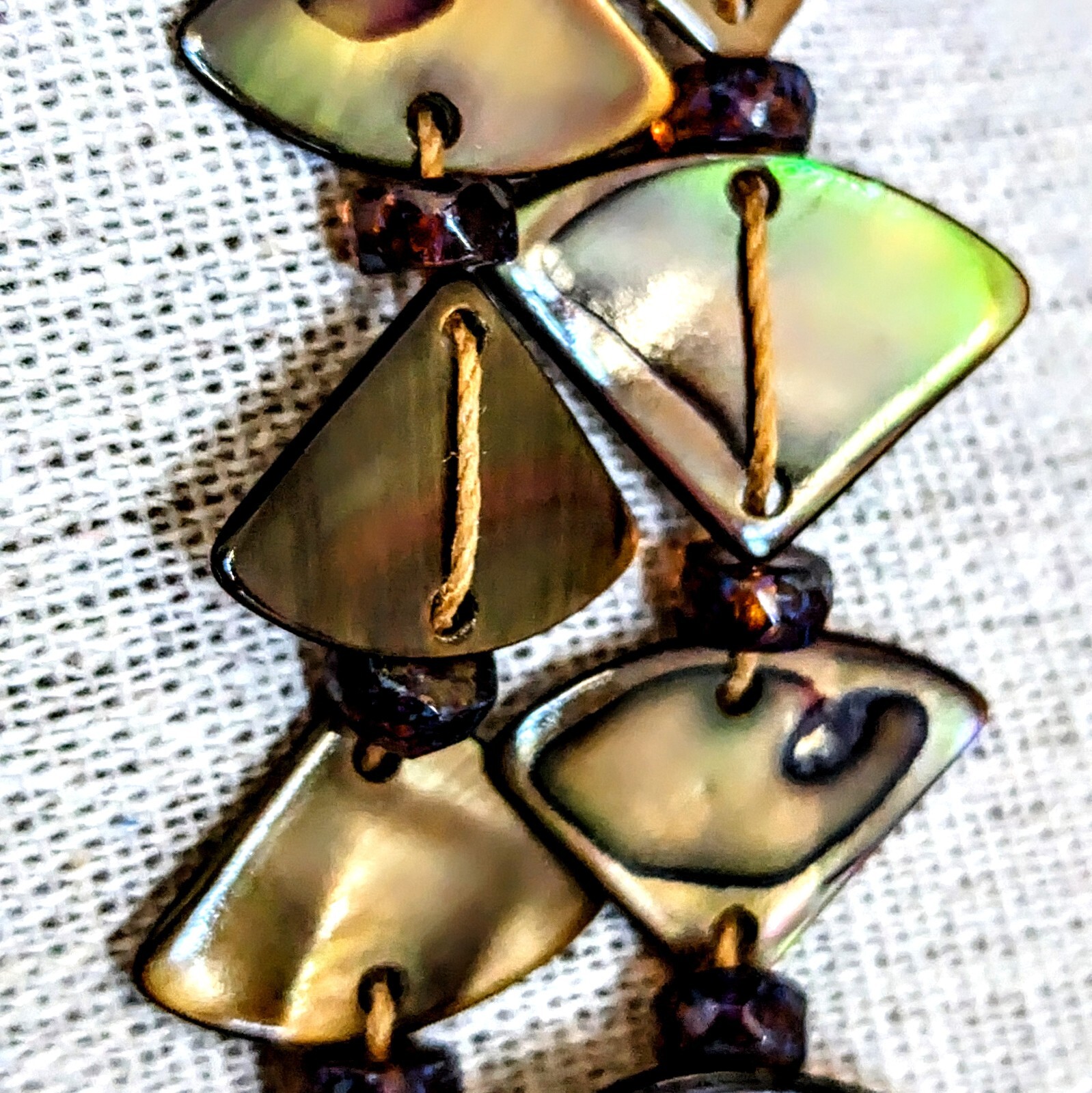 Vintage Mother Of Pearl Shell Brown Copper W/Amethyst Beads Necklace 18″