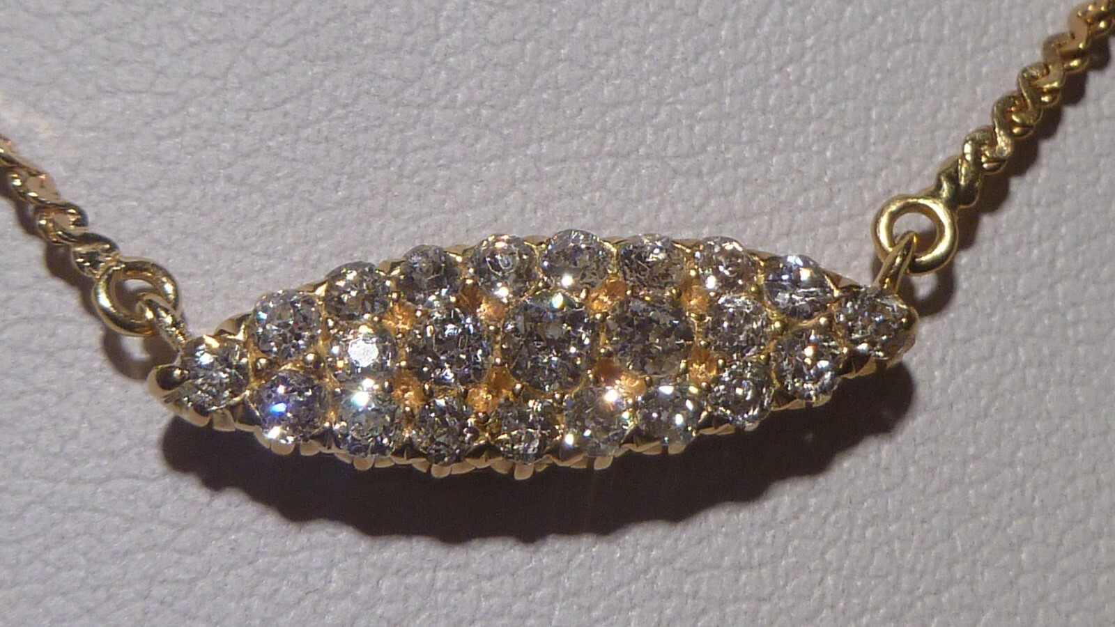 Vintage 14k Yellow Gold Pave Set Clean Shinny Diamonds Eye Shape Necklace