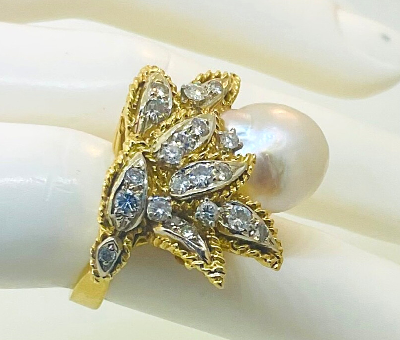 Large Vintage 1970’s 18k Yellow Gold South Sea Pearl & Diamond Ring