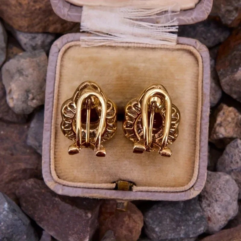 Elegant White Zircon Vintage Gemstone Earrings for Women – Gorgeous & Shiny