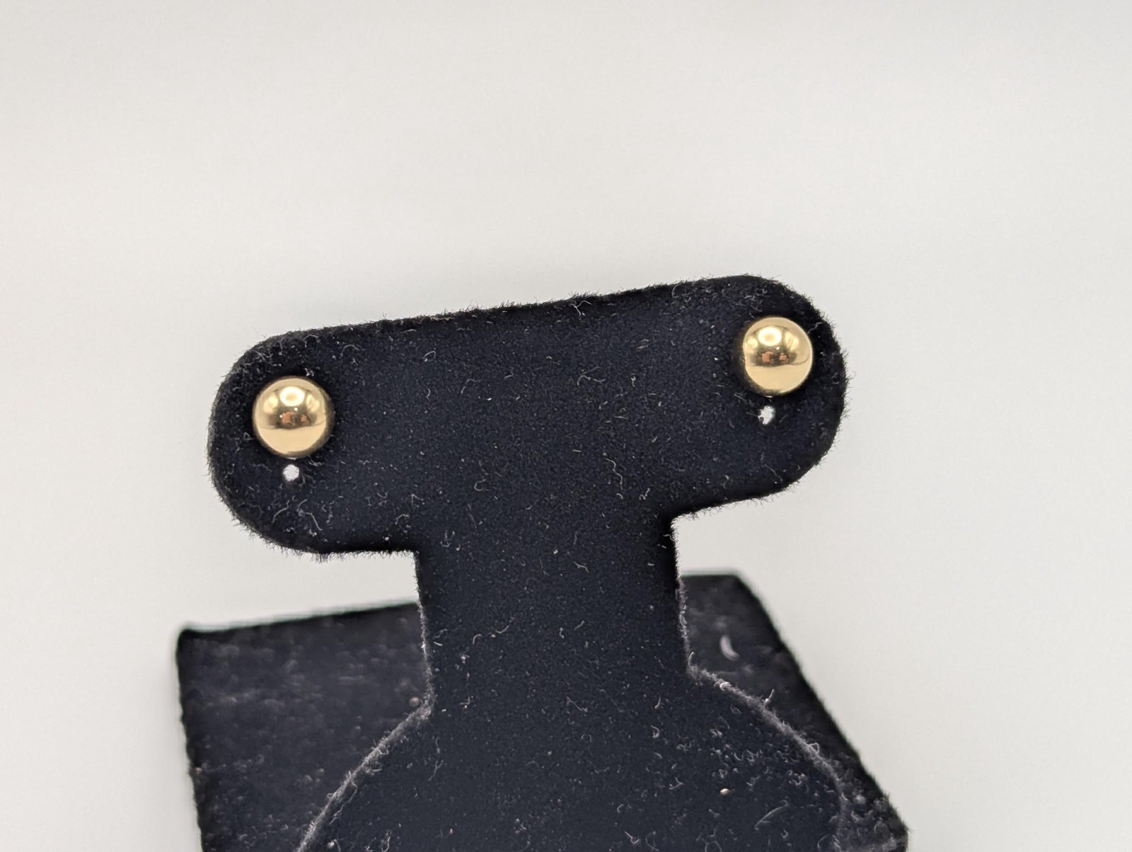 14k Yellow Gold Stud Earrings. Gold studs 5.8 mm Womens Jewelry