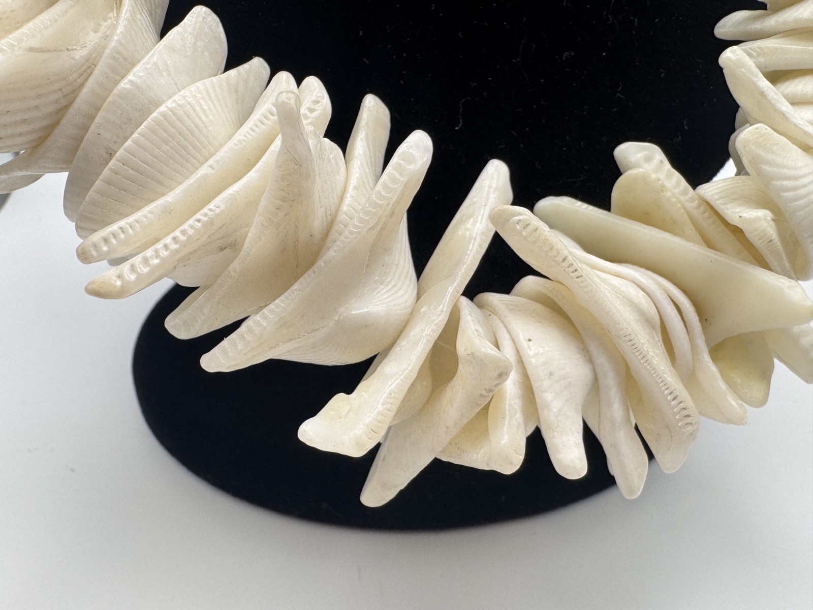 VTG White Shell Statement Necklace