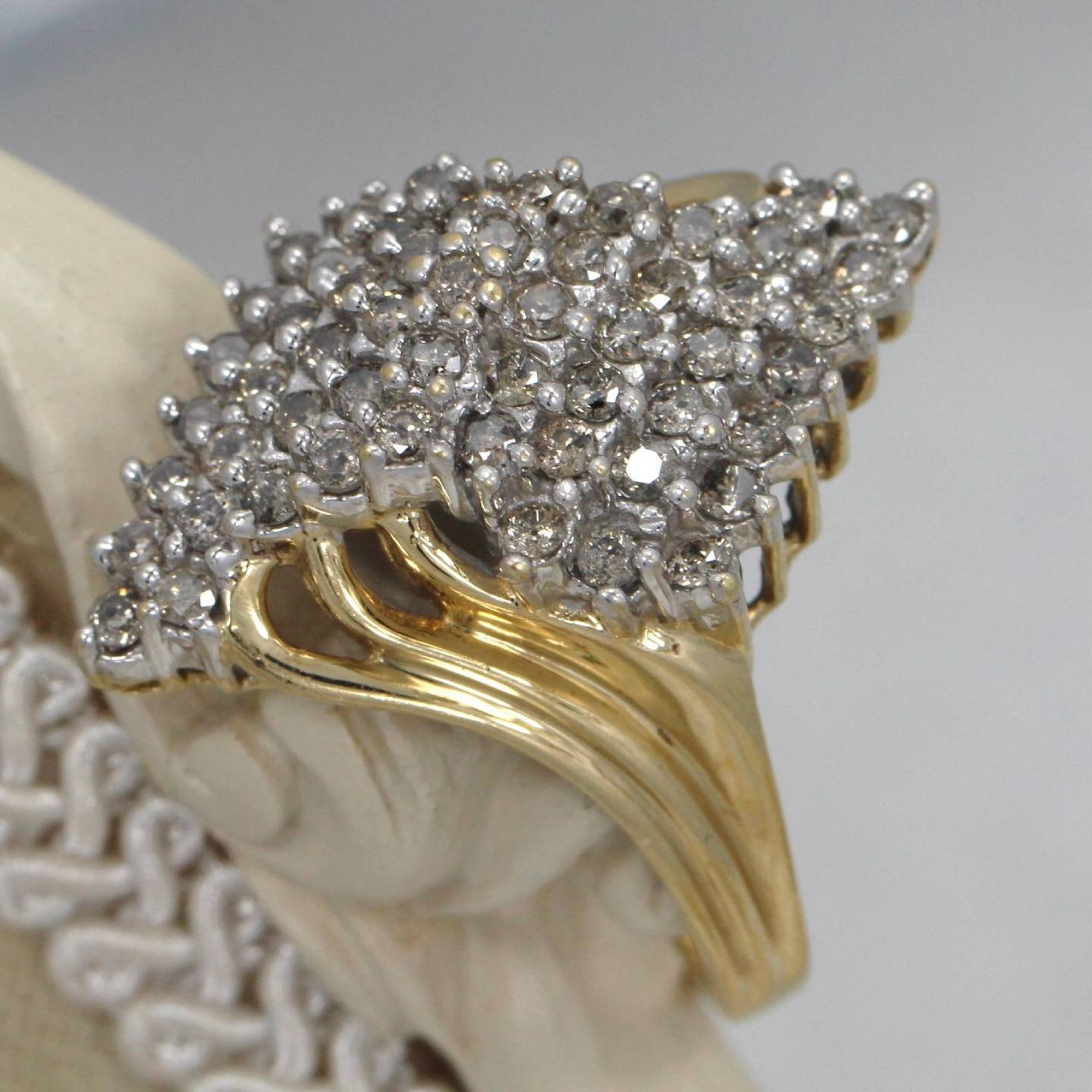 10k Yellow gold ring 1.00ct natural not enhanced diamond 4.8gr size:7.5 N1033E