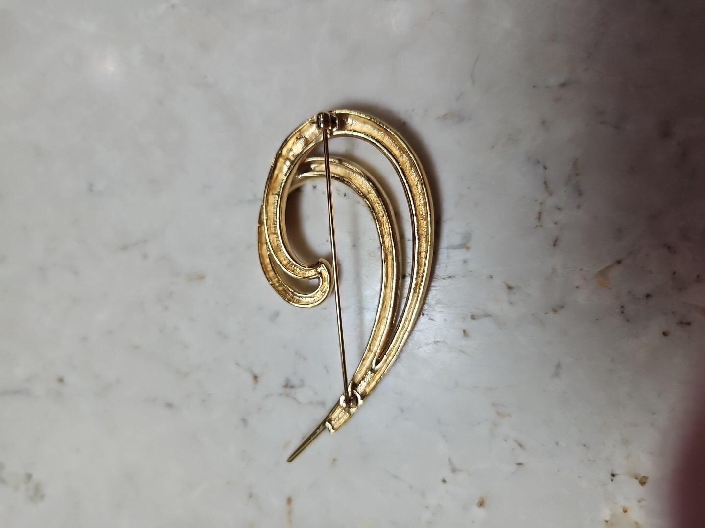 Givenchy Wave Brooch Signed Gold Tone 3.25in X 1.75 In. Well Made