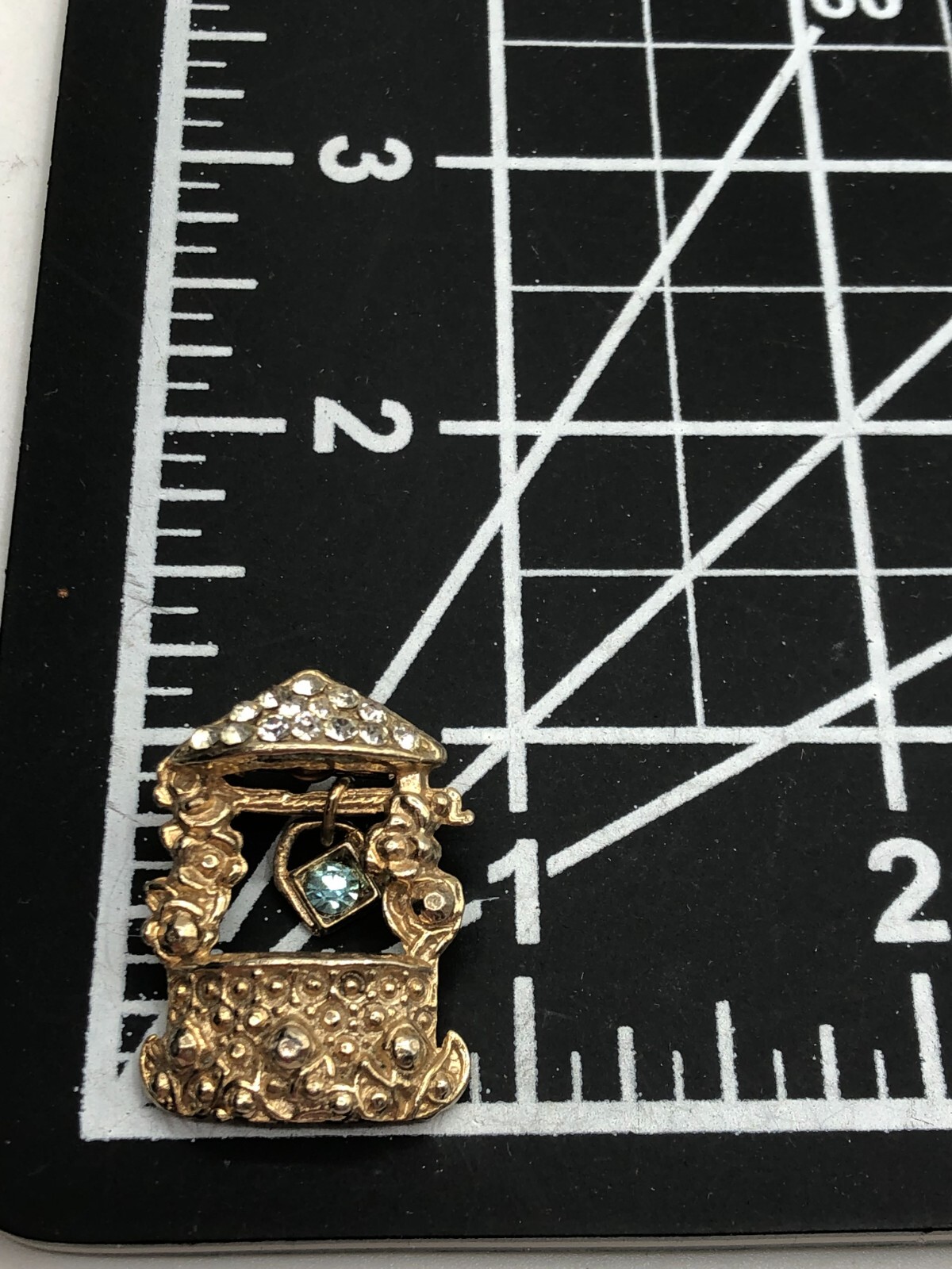 VTG Figural Mini Wishing Well Brooch Pin Rhinestones Gold Tone Mid-Century Luck