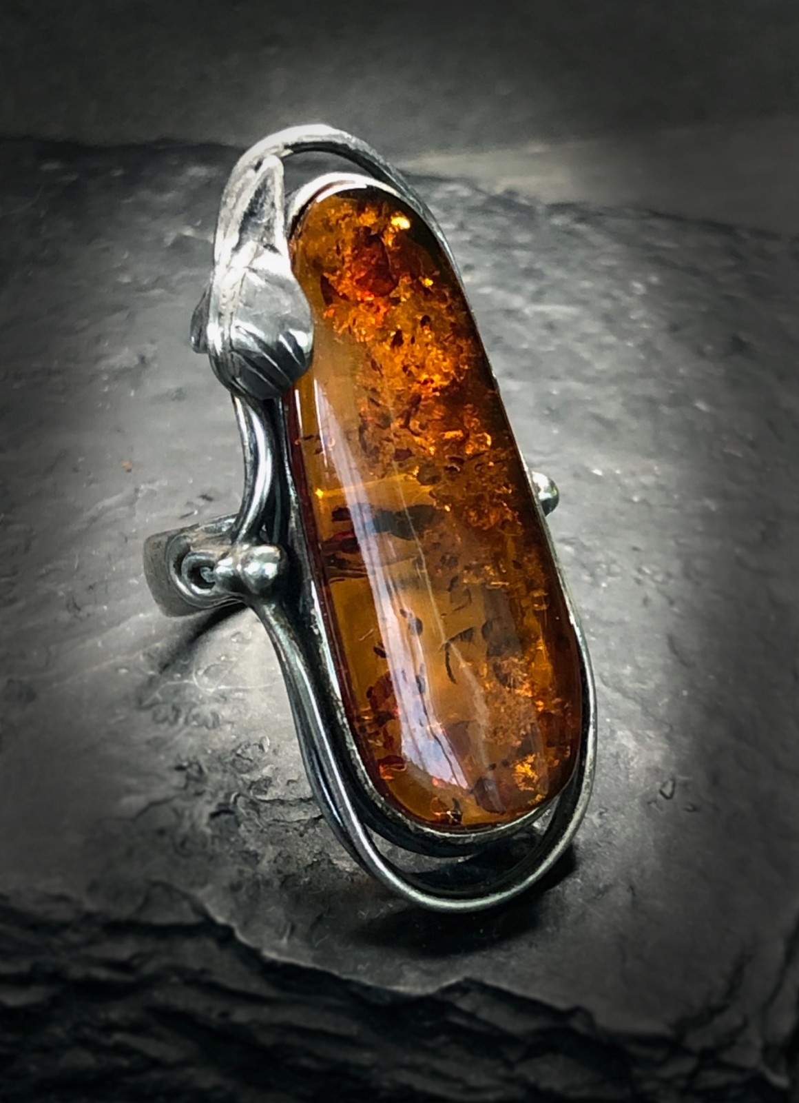 Vintage ART NOUVEAU Natural Clear BALTIC AMBER in Sterling LARGE ELONGATED RING