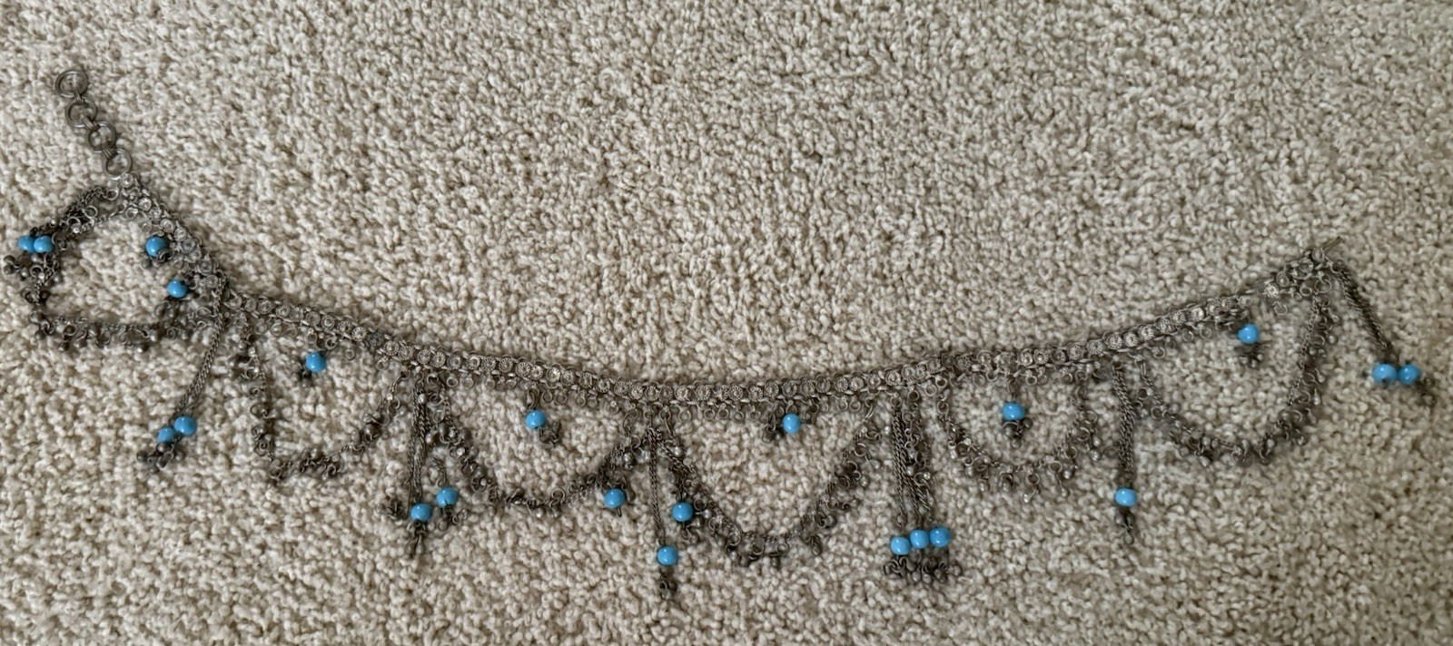 Vintage Boho Silver-Tone Chain necklace with Turquoise Beads