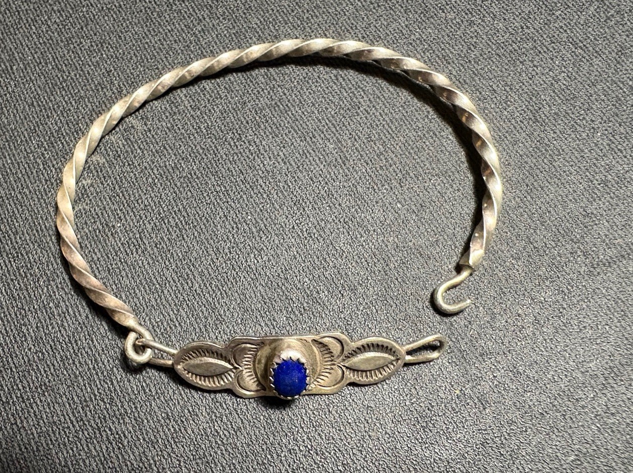 Vtg Sterling Silver SOUTHWEST Lapis Lazuli Hook Bangle Bracelet