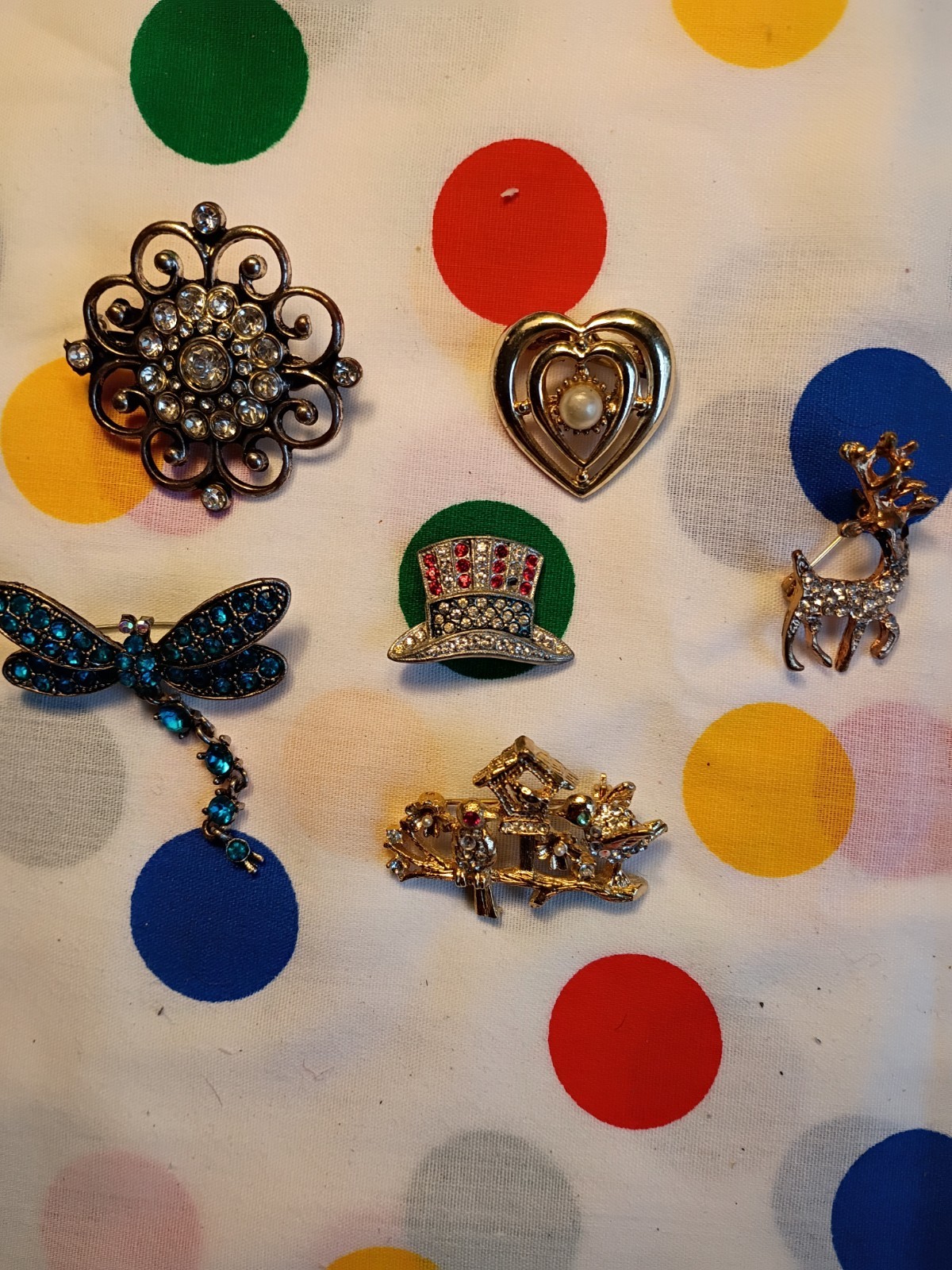 Lots of 6 Vintage Estate Brooches Looks Great All Wearable , Unknown Makers