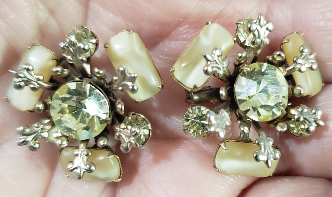 Gold Toned Metal Rhinestone Bead Twin Double Pin Brooch Set Vintage Jewelry Gift