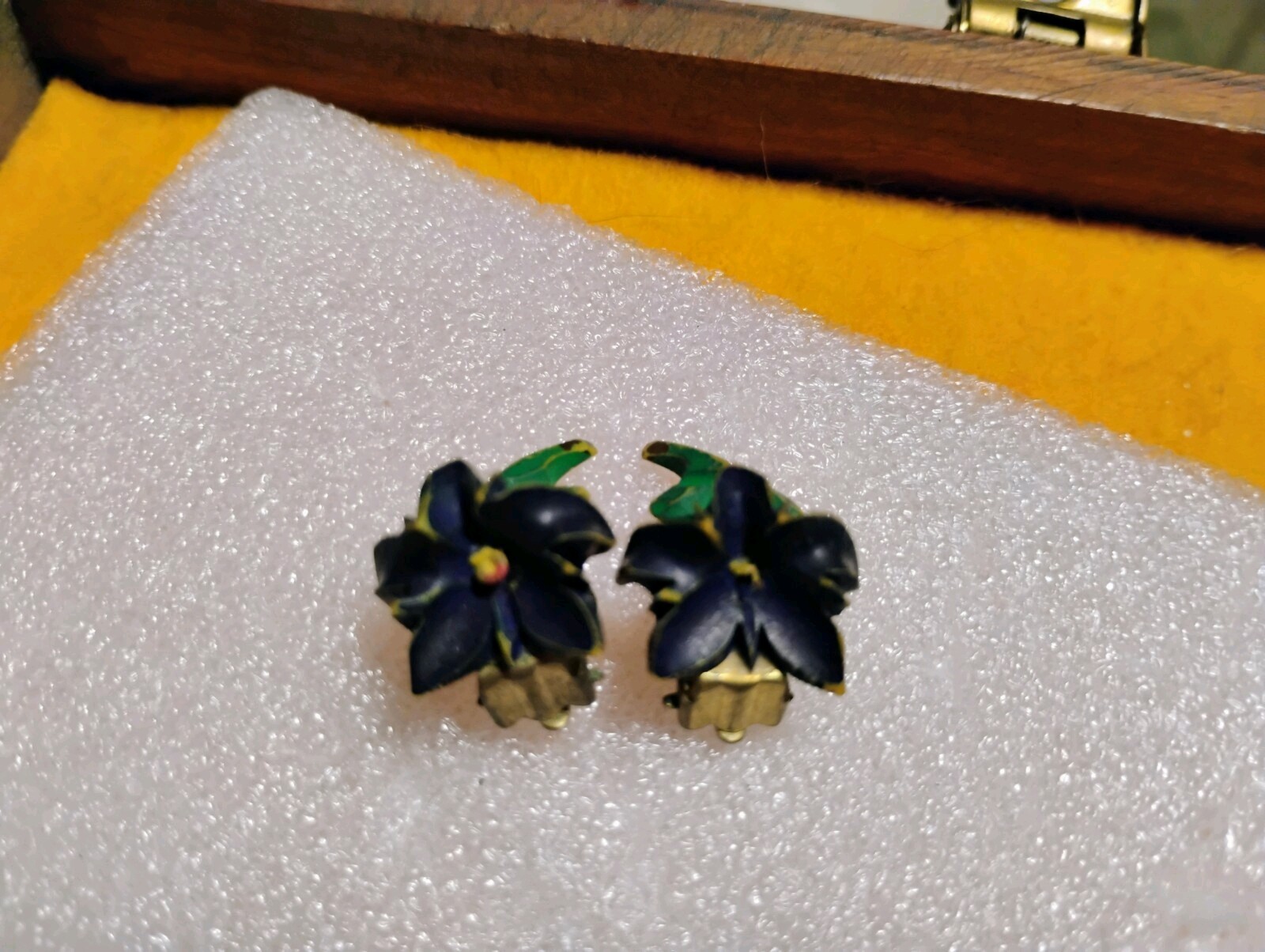 Stunning Antique Blue Bell Flower Clip On Earrings RARE
