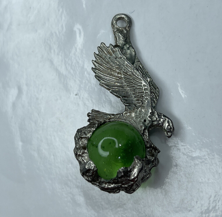 A Vtg Retro Gypsy Crystals Ball Hippie Boho Goth Tribal Pendant Green Eagle