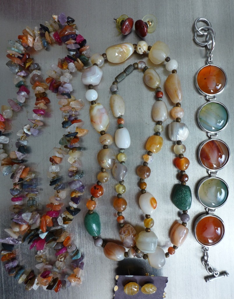 Estate find Vintage Modern Semi-precious stone set– Necklaces Earrings Bracelet