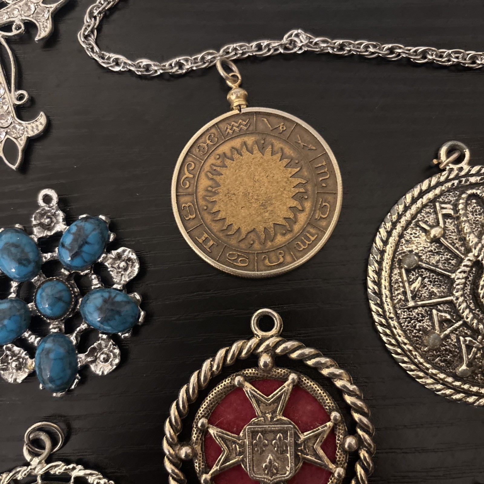 Lot Of Pendants – Metal Collection – Various Kinds – Cool Collection