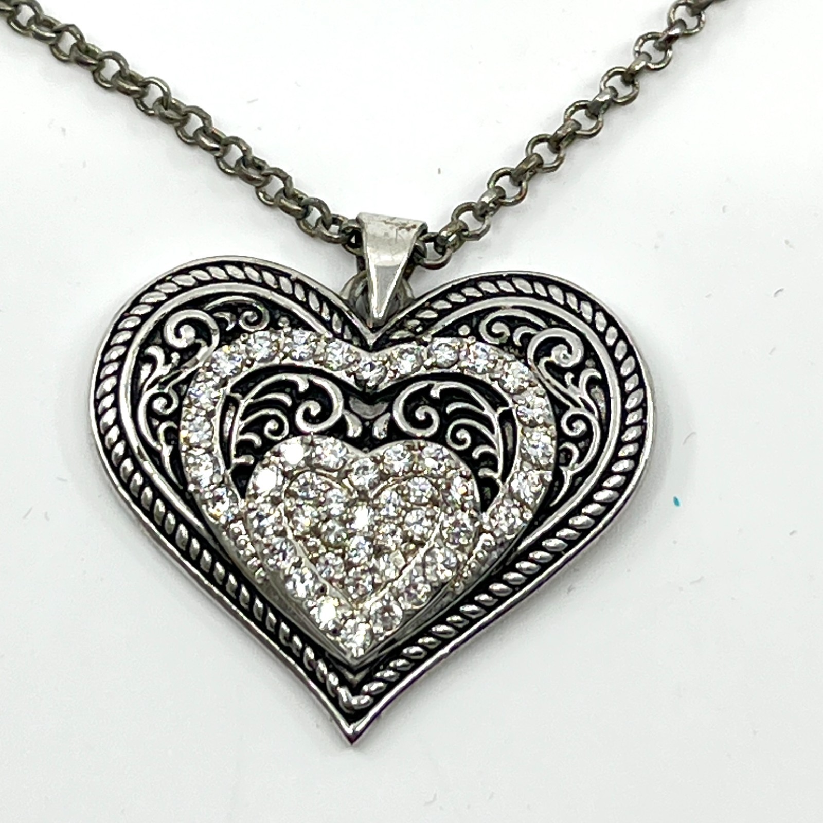 Vintage Silver Tone Filigree Triple Heart Pendant Necklace Clear Rhinestone Y2K