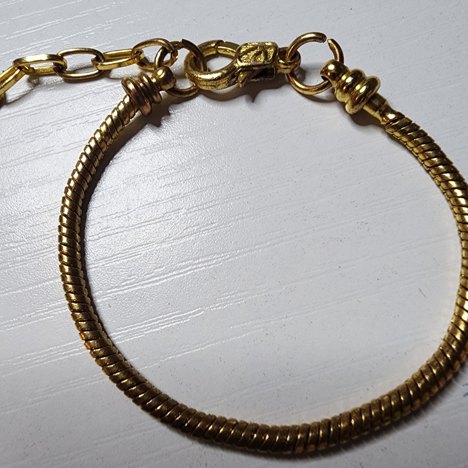 Vintage Gold Toned Snake Chain Bracelet Heart Charm Adjustable 6 to 8 Inches