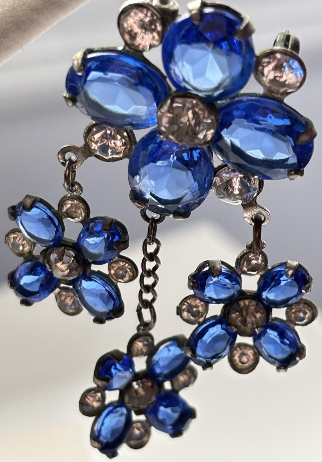 Vintage Art Deco Style Sapphire Rhinestone Dangle Brooch Pot Metal Czech Style