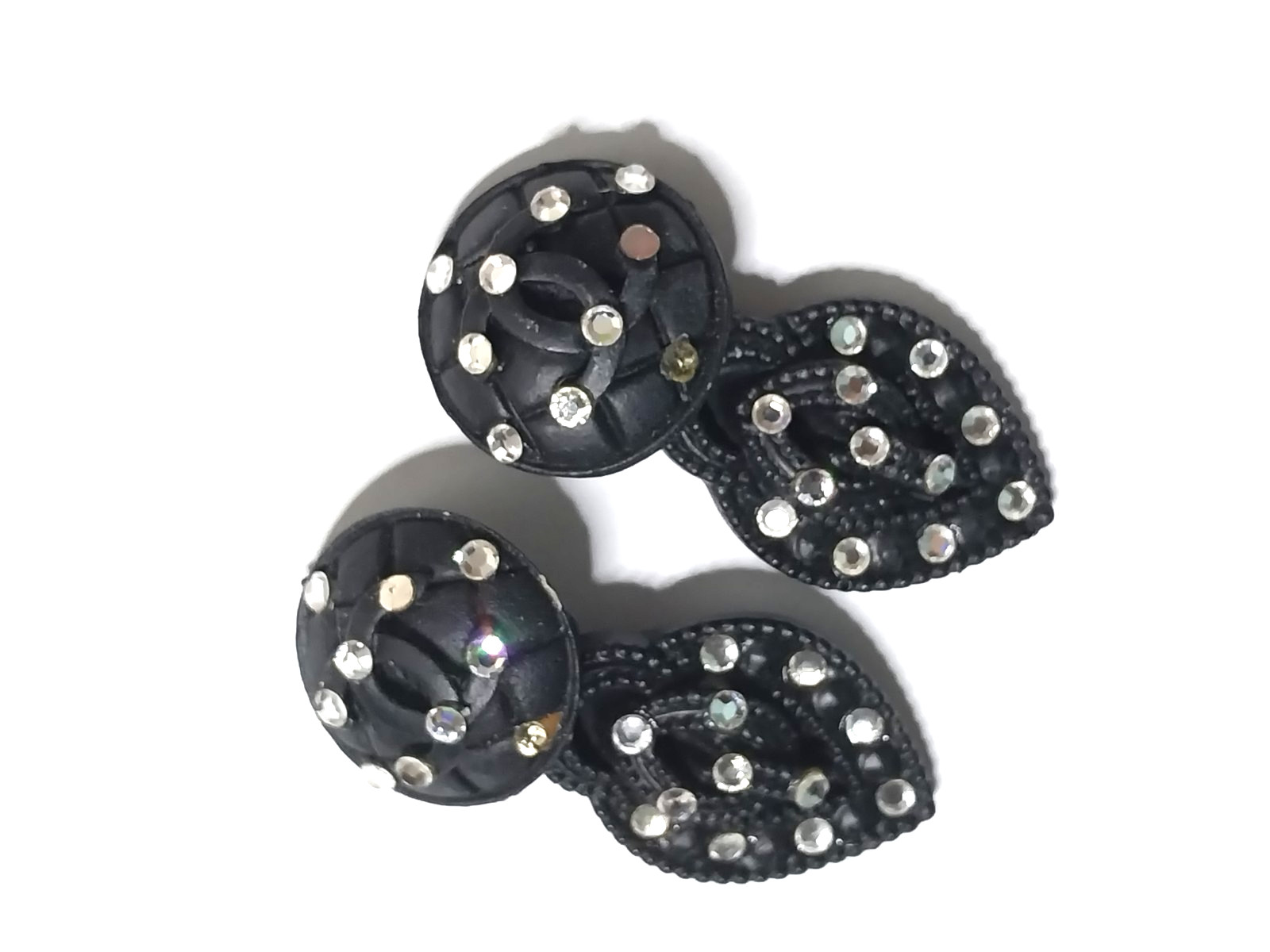 VTG JEFF LIEB QUILTED METAL CC SWAROVSKI CRYSTAL DANGLE CLIP EARRINGS RUNWAY