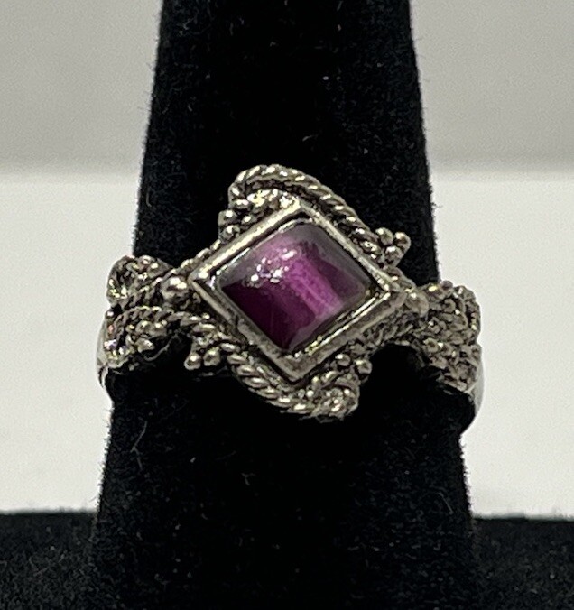 Vintage Silver Tone Ring With Purple Gem Stone Size 6.75 Marked India