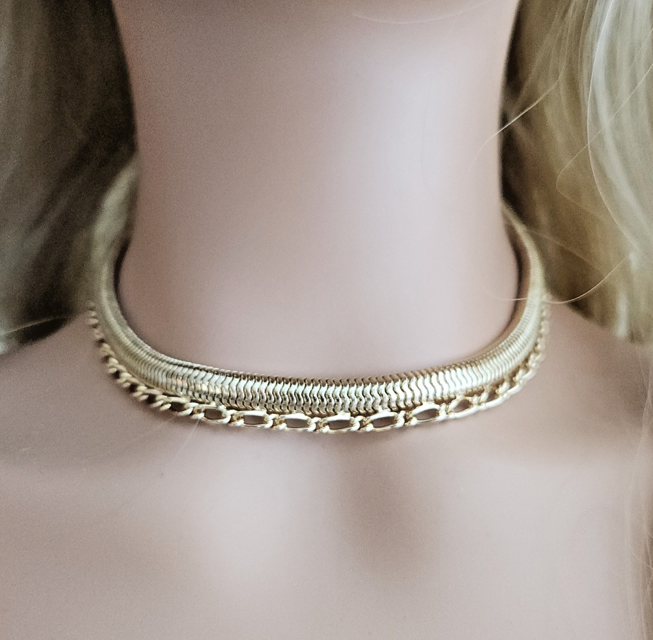 Hobé Gold Tone Herringbone Choker Necklace 13-15” Signed