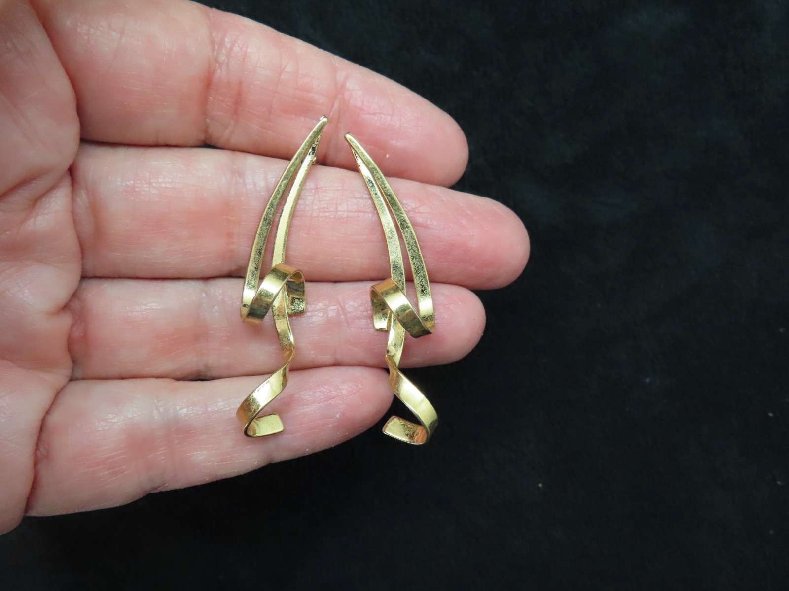 Vintage 1980’s Heavily Gold Plated Double Twist Pierced Earrings