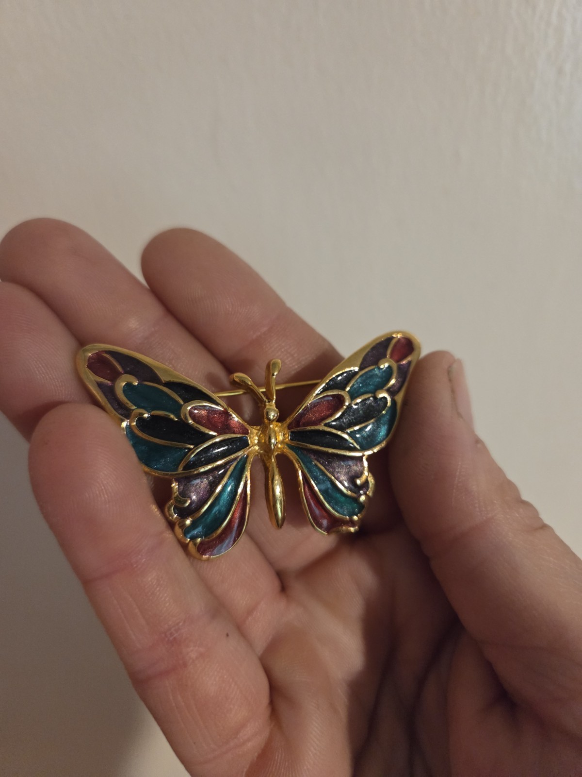 BUTTERFLY BROOCH Pin Multicolored Enamel Insect Bug Colorful Gold Tone VINTAGE